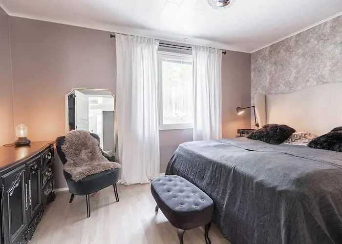 Noel Arctic Circle *